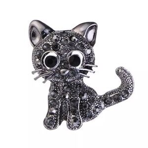 NWT Cute Little kitty Cat new Brooch Pin Silver base with Black cubic zirconias